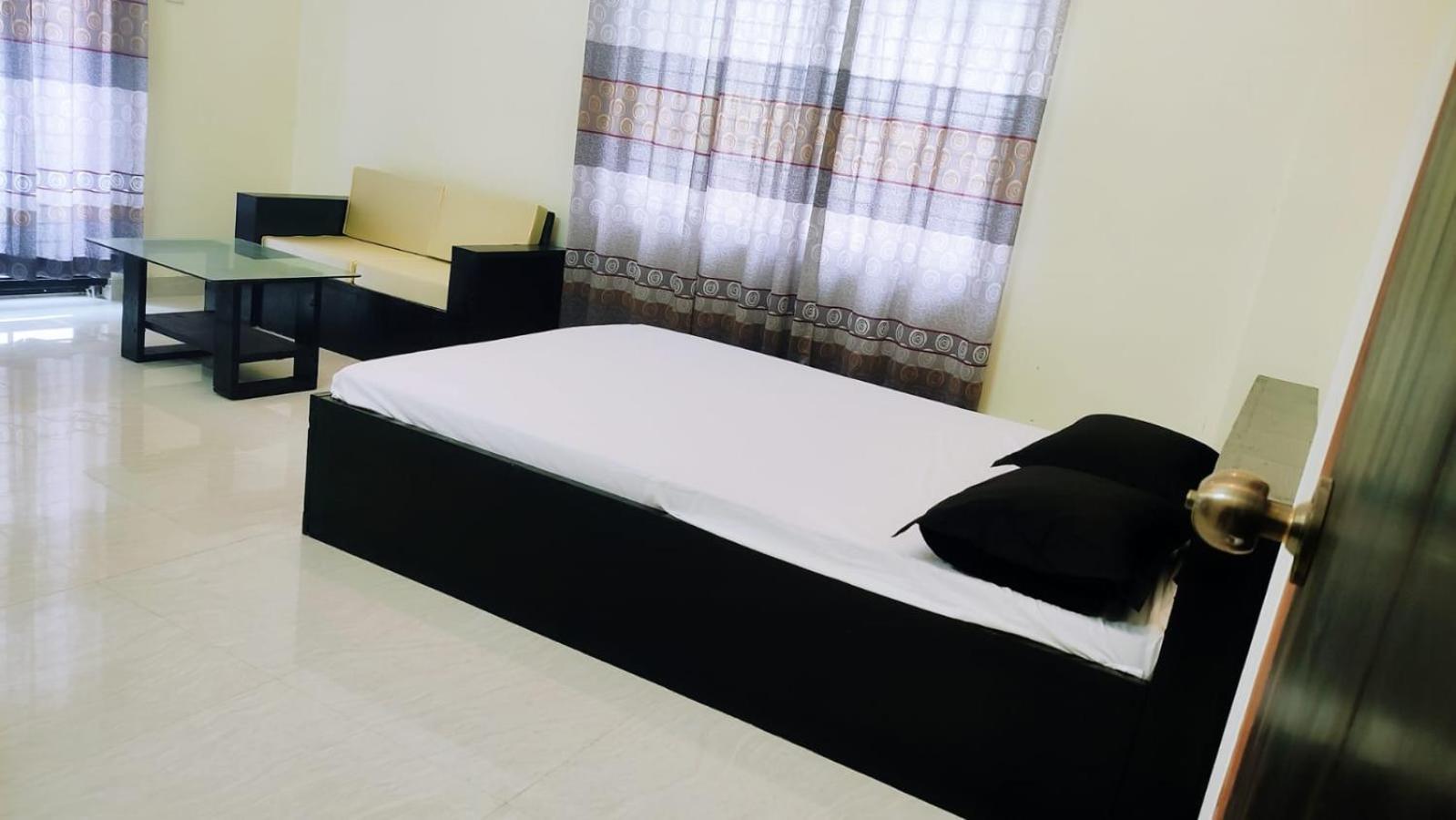 Rose Garden Guest House Khulna Eksteriør bilde